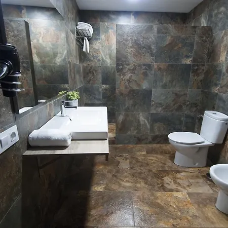 Hospederia Angeles 3*