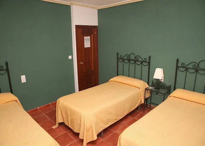 Hospederia Angeles 3*