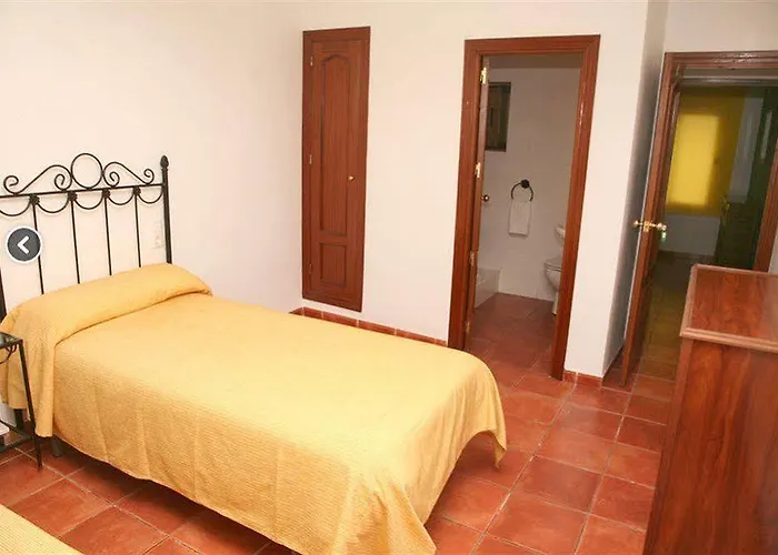 Πανσιόν Hospederia Angeles 3*